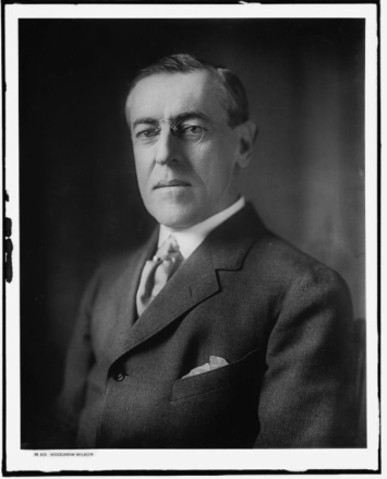 President Woodrow Wilson states his support for a federal woman suffrage amendment.